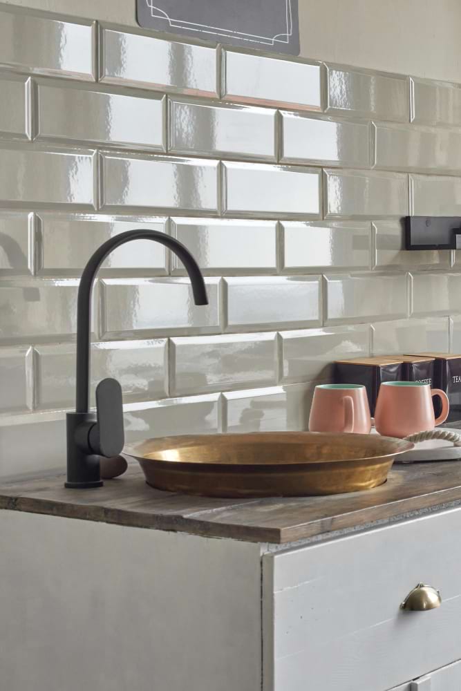 Sleek kitchen marble countertop wood accent