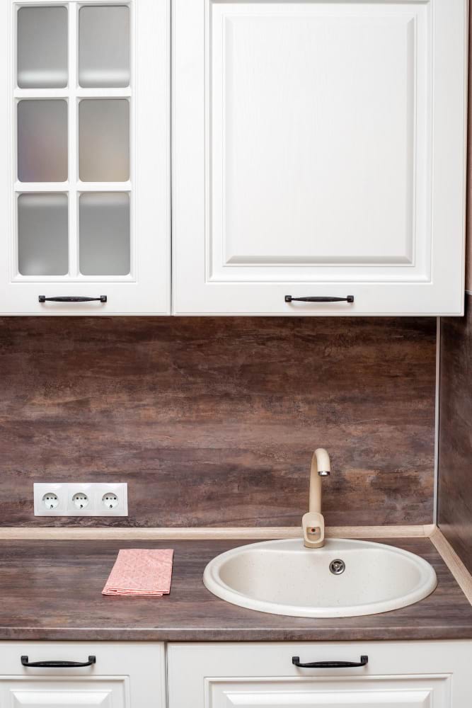 Elegant kitchen stone countertop idea veined